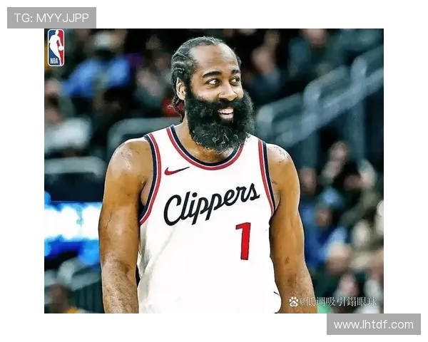 哈登与小卡第三节双双体力下滑 上半场哈登曾主动申请休息引关注